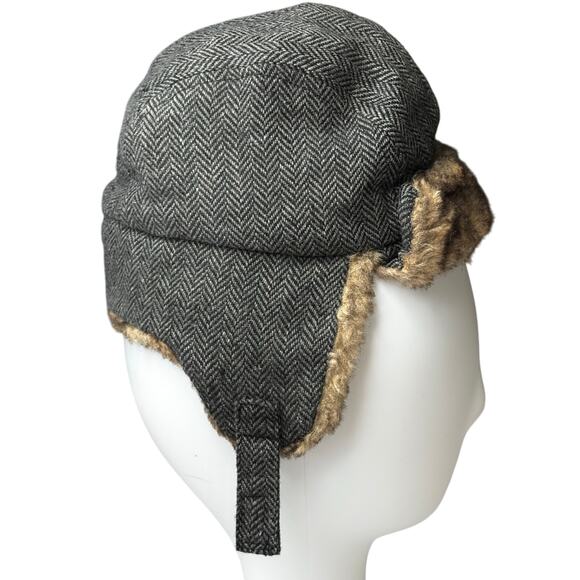 Old Navy Herringbone Gray Black Fur Trim Fleece Lined Hat 6-12 Months Babycore - Picture 2 of 8